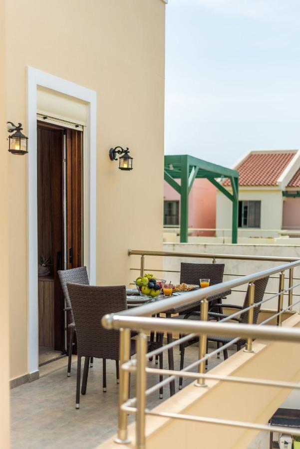 Amphitrite Beach House Ханья Экстерьер фото