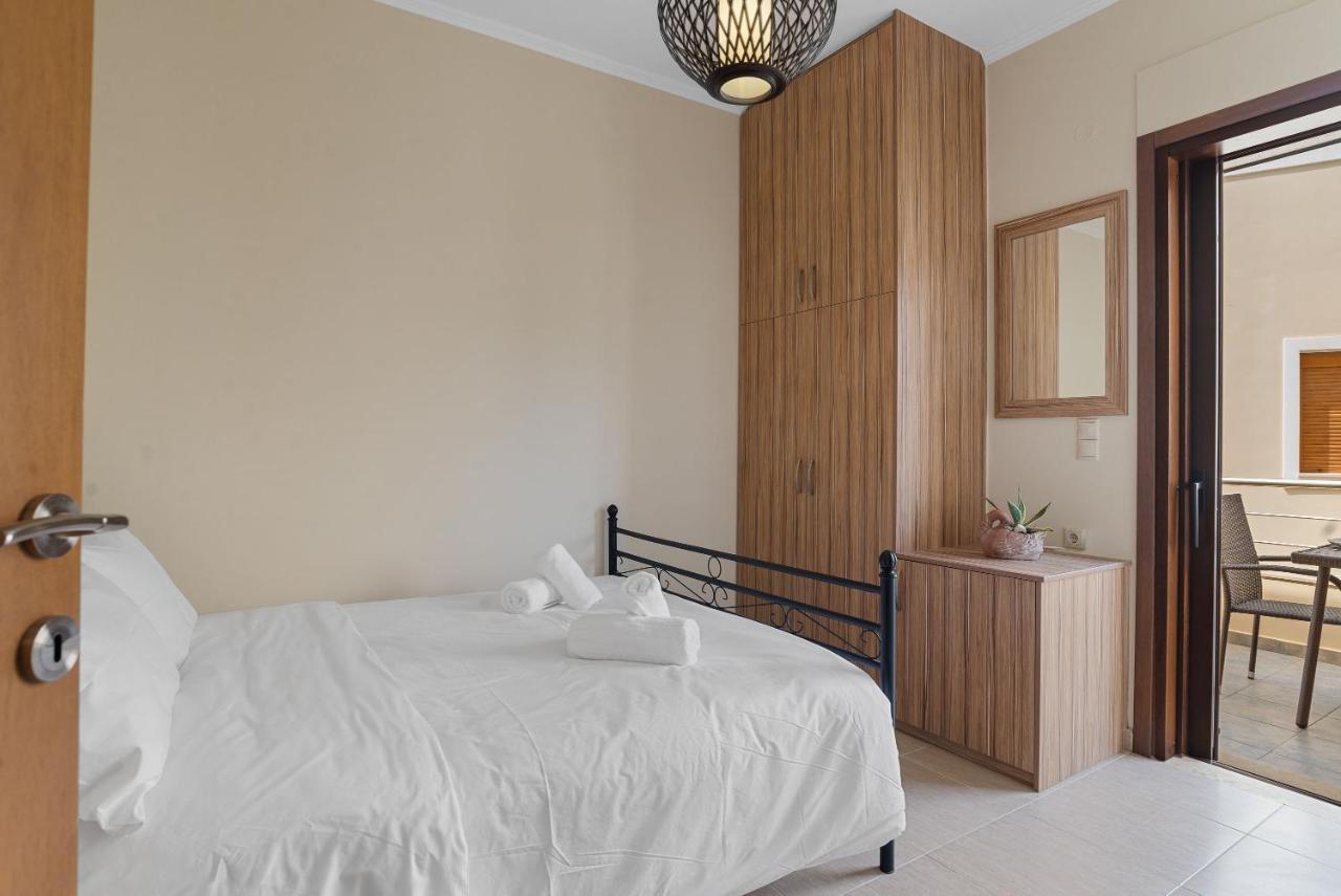 Amphitrite Beach House Ханья Экстерьер фото